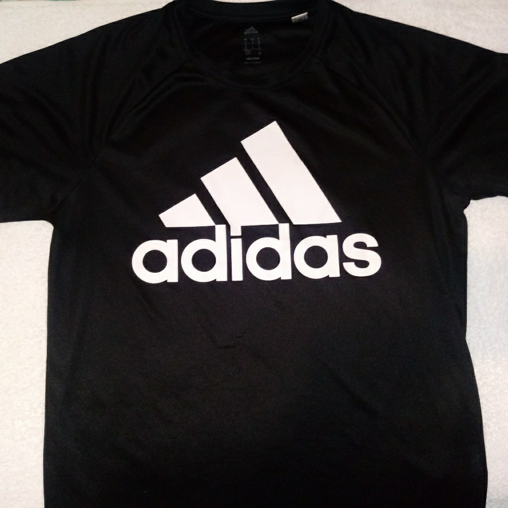 $ale🎆Unisex adidas shirt